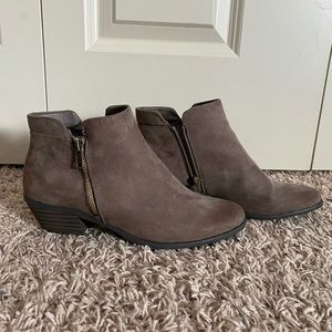 Ankle boots/ booties